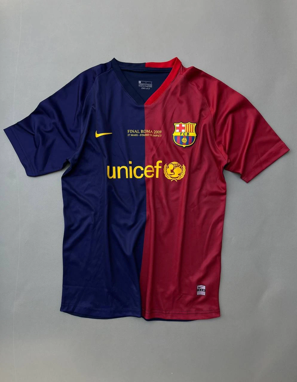 قميص برشلونة الاساسي 2009