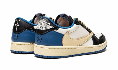 حذاء سنيكرز Travis Scott X Air Jordan 1 Low OG SP