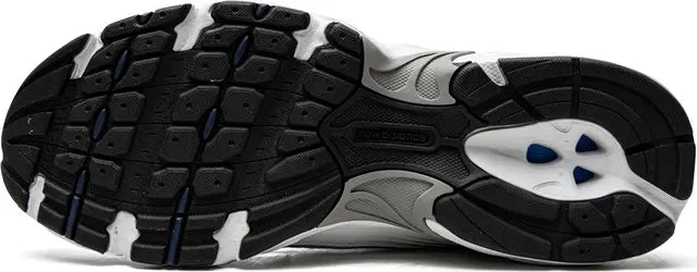 New Balance 530 White Silver Navy